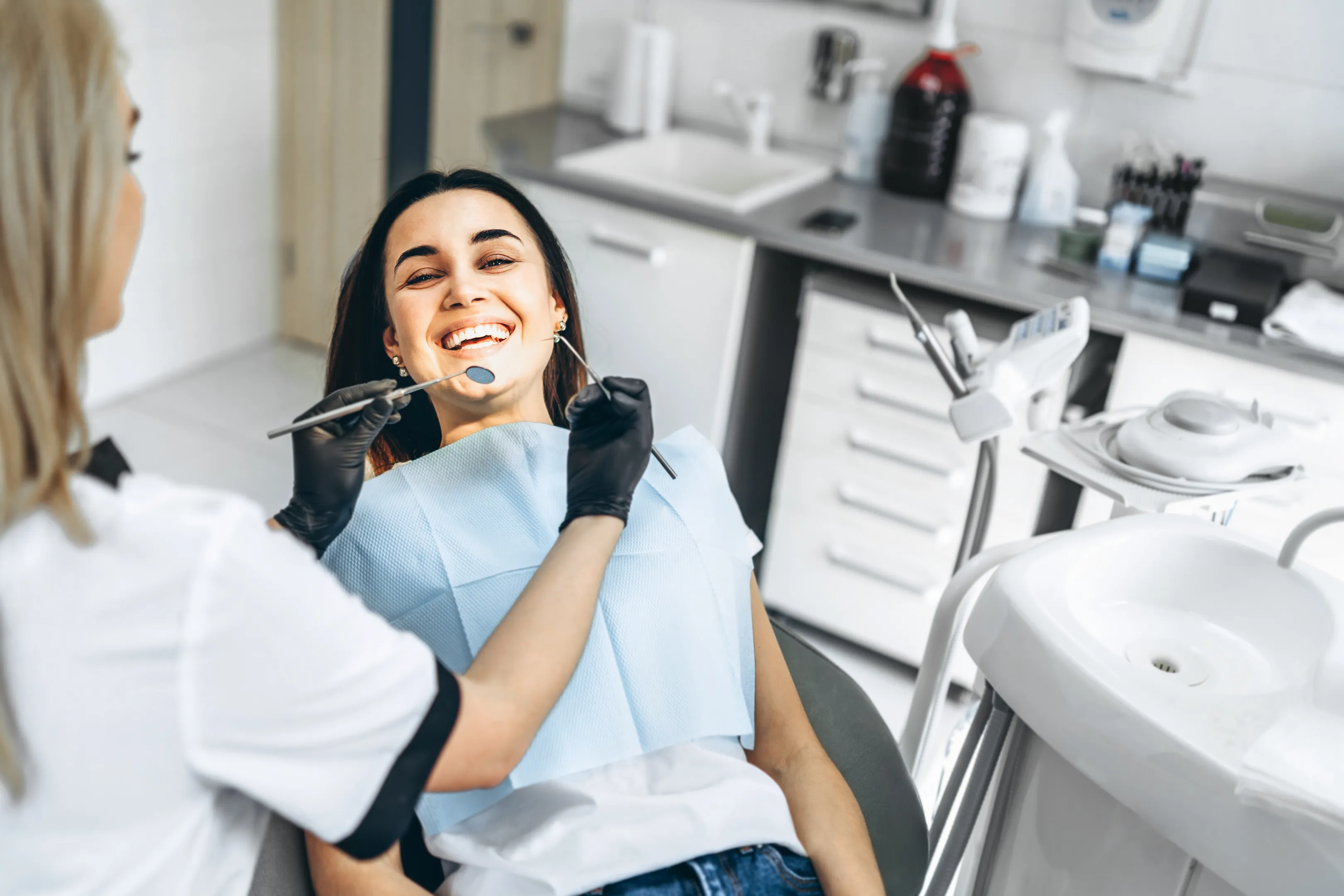 Relaxed, smiling patient during a visit at Glassell Dental